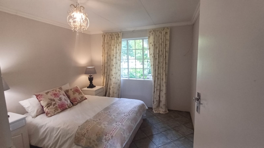 Commercial Property for Sale in Remhoogte AH North West